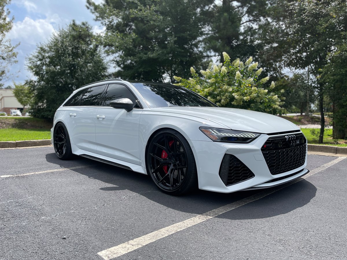 IconicAutoATL's tweet photo. Audi RS6 Avant
- Forged carbon fiber PPF on all ground effects
- 22" forged Vossen wheels lowered on factory air
- Boost Logic downpipes 
- Eurocharged Performance stage 2 tune 

Tuning, performance, maintenance &amp; much more.
Dealer quality | Cost effective repairs
☎️678-541-5244 https://t.co/0L9nLNdlKg