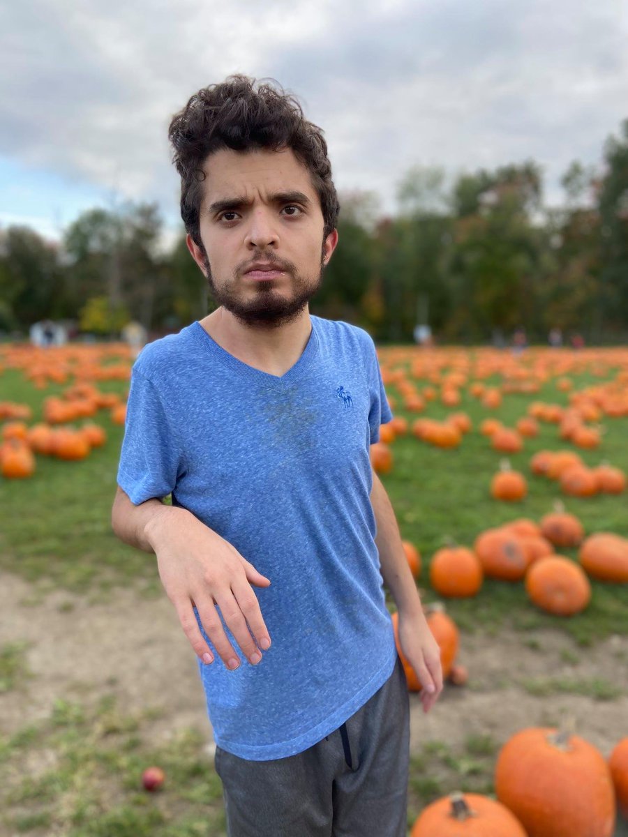 AndersonAutism's tweet photo. Elm had a wonderful time at DuBois Farms! #DuBoisFarm #PumpkinPicking #Fall #Autumn #Autism #1in54 https://t.co/sBZTZiZUT1