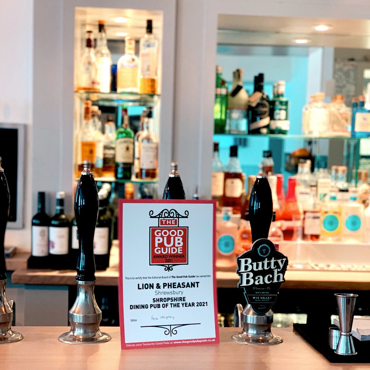 We’re still so flattered to be in the The Good Pub Guide as Dining pub of the Year 2021. 🙌🏼

#shrewsbury #diningpuboftheyear #goodpubguide #lionandoheasant #shropshire #shropshiredining #foodie