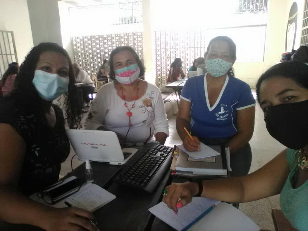 UNEMTomasLander's tweet photo. Docente Investigadora PNF Educación Inicial TSU presente en el Curso de Estudios Multimodales e Intermodales ✌🏼#YoSoyUNEM Ocumare del Tuy https://t.co/u17FY5NWAe
