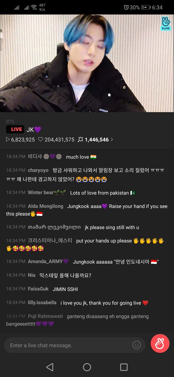 LuzieLight's tweet photo. February 27, 2021
My first VLive as an ARMY was with #JUNGKOOK
Unforgettable hehe I'm shaking while watching this. LMAO 😅 https://t.co/sfB0SHyxrL