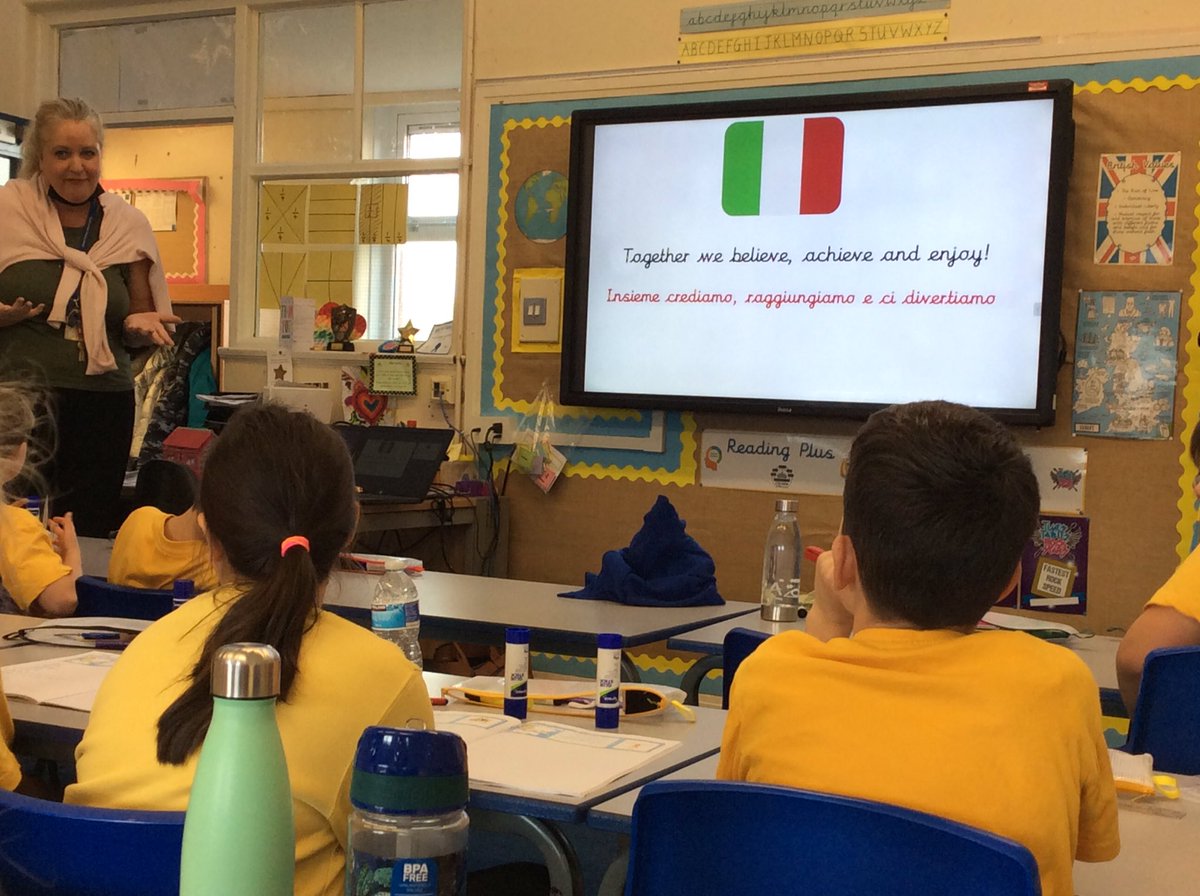 MrsForbesQP's tweet photo. Our favourite time of the week is our French lessons with @caroltaylor722 but this week we enjoyed lots of different languages like Italian, Polish and Spanish (to name a few) as we learned what our school vision sounds like in that language. @QueensCoEURC @MissHughesQP https://t.co/G9Y3G036J8