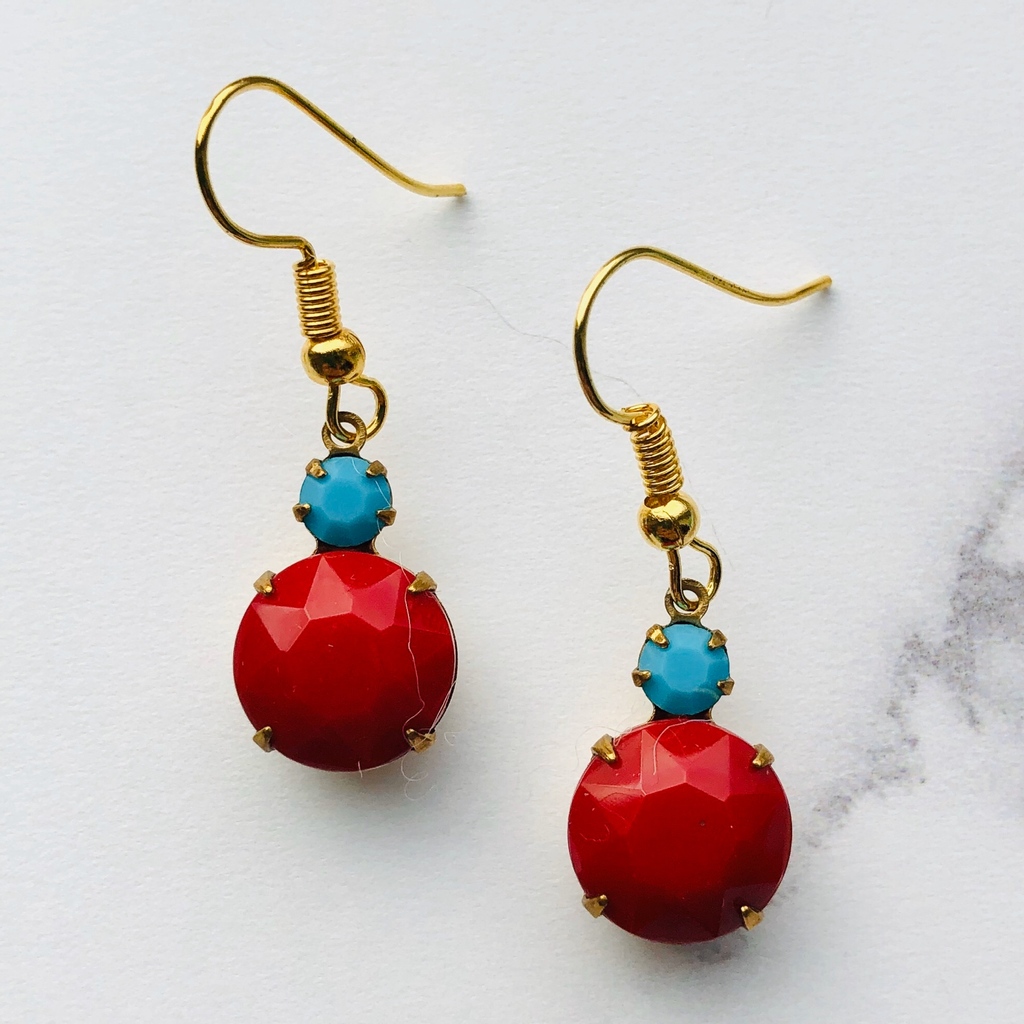 WhimsyandFrip's tweet photo. https://t.co/VUbtadmxhn
.
.
.
.
#etsywomen #uketsyshop #imakeprettythings #onlinecraft #etsyuksellers #estysellersofinstagram #etsycommunity #uketsy #etsyfindsoftheday #uketsyseller #loveearrings #onlinejewelry #uniqueearrings #instaearrings https://t.co/YHw2P24Fwh