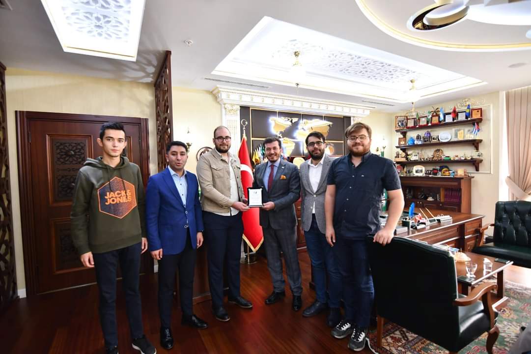 Vefa Ziyareti - Av. Zeki Arıtürk

yeditepegrubu.com/single-post/ve…