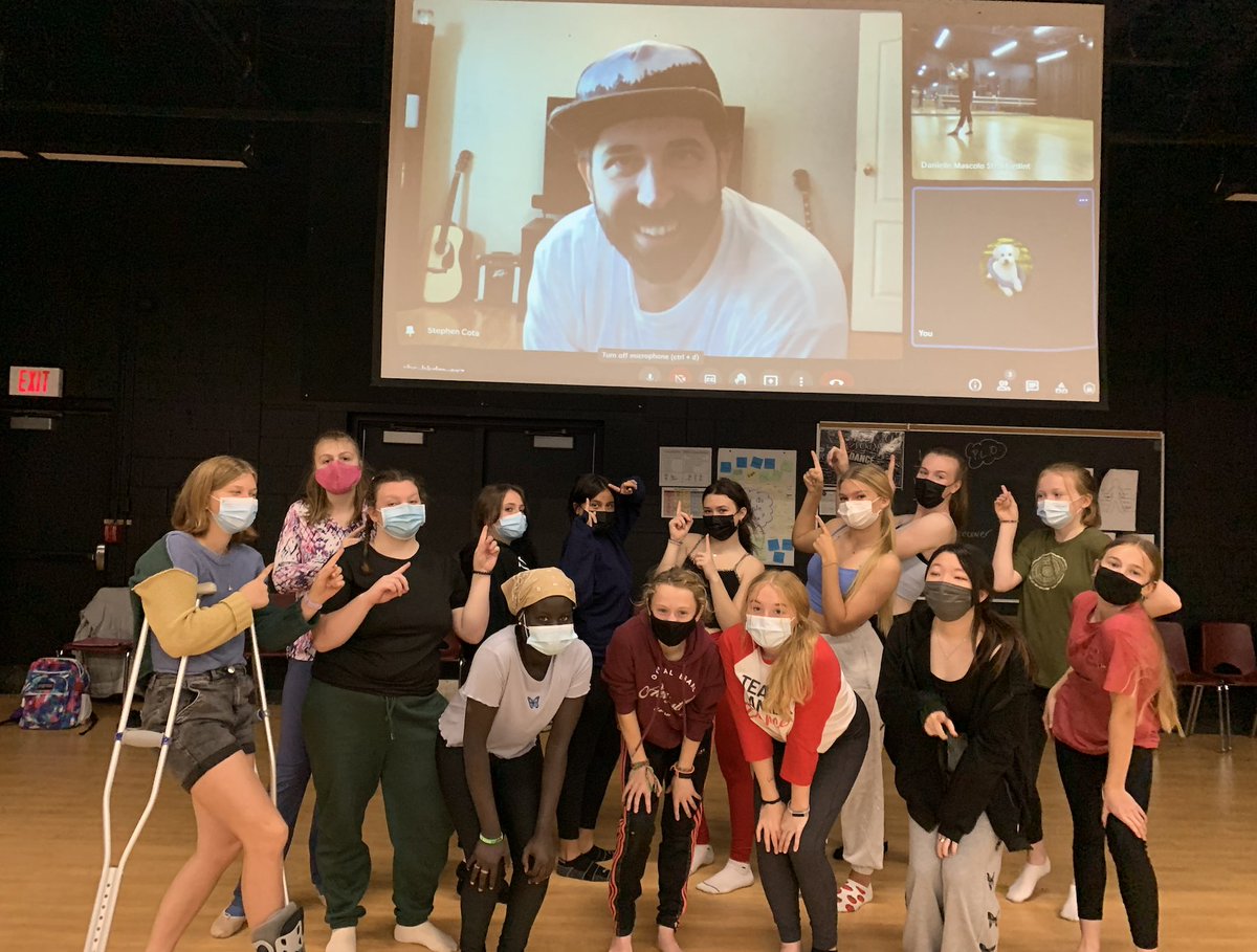 A huge thank you to Stephen Cota for teaching us today. We learned a fast and spooky comb and had the chance to gain insight into the industry. We loved it!