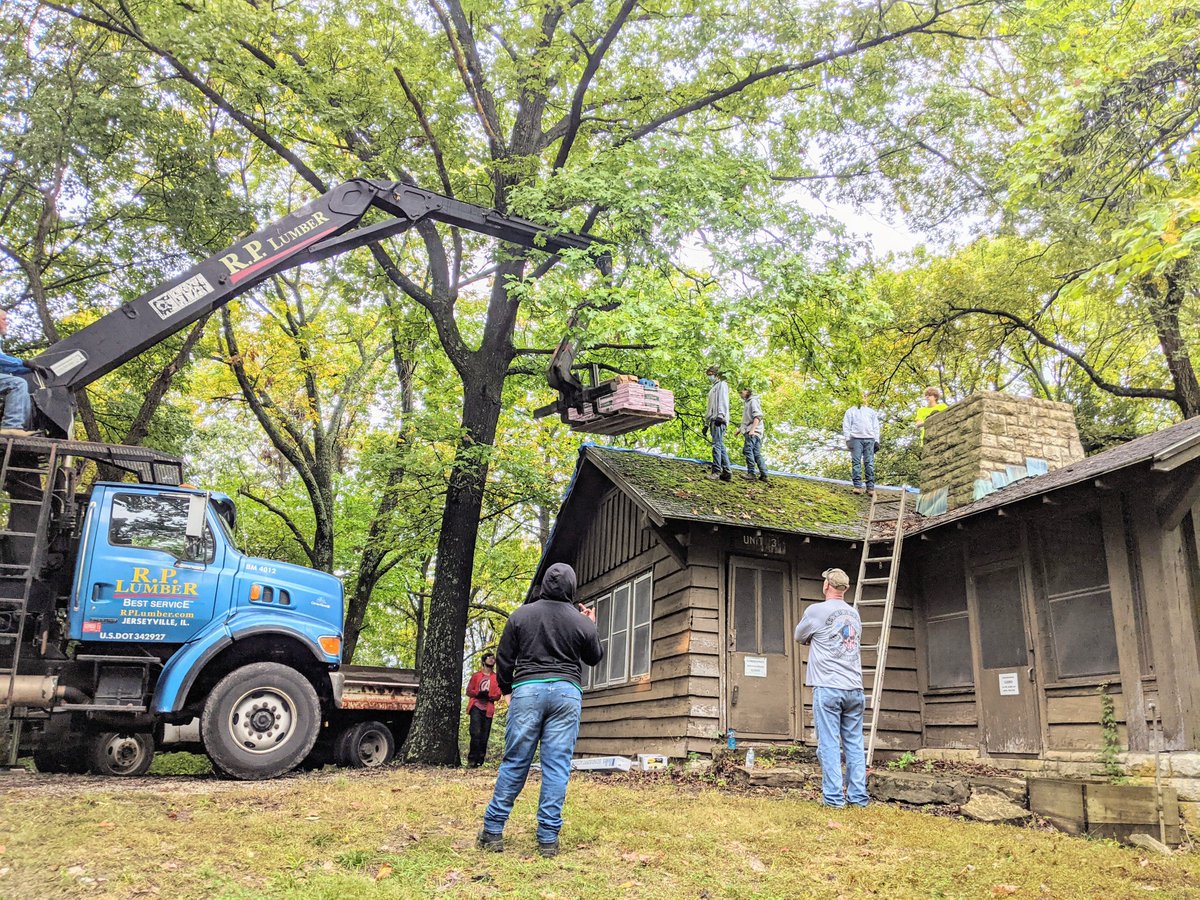 SierraPiasa's tweet photo. Enormous thanks to the volunteers who joined us for the return of the Pere Marquette Park Preservation Project! This year, we restored a portion of the roof of unit lodge 3. History lives on &amp; beautiful public space remains accessible to Illinoisans because of our volunteers. 🌎 https://t.co/2Kl3i8JQjQ
