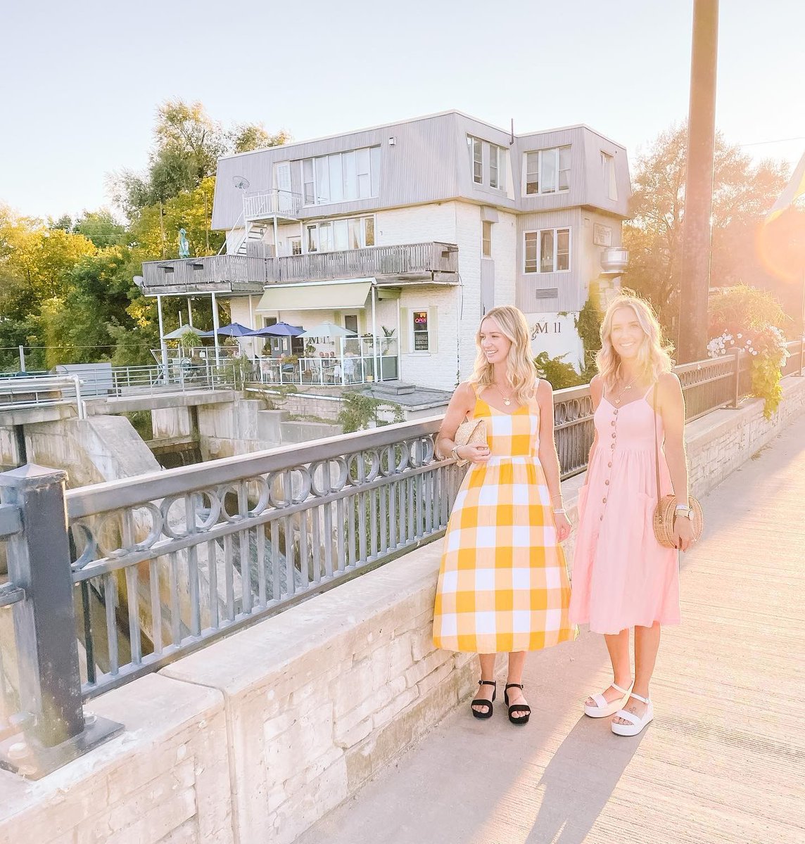 Looking for an adventure? Visit our website and check out our local itineraries that will guide you up, down and through apple country: applepietrail.ca/blog/
📸 <a href="/realdesign/">Rick Lostutter</a>.twins