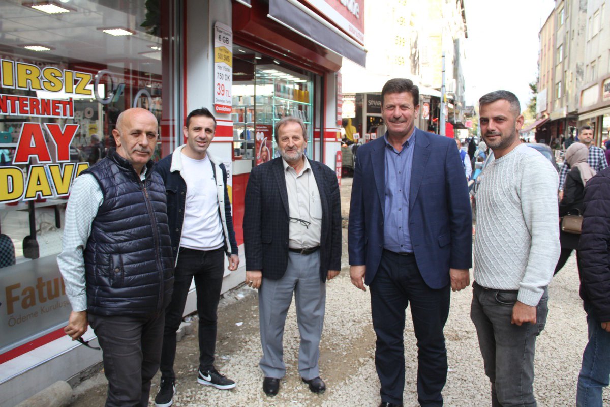 BilalSoykantr's tweet photo. İlçe merkezinde sürdürmüş olduğumuz alt ve üstyapı yenileme çalışmalarına hummalı bir şekilde devam ediyoruz. 

Çalışmaları yerinde inceledik, ekiplerimizden çalışmalar hakkında bilgi aldık.
 
Esnafımızın çalışmalardan dolayı memnuniyetini belirtmesi bizleri ayrıca mutlu etti. https://t.co/6O10z9zwYL