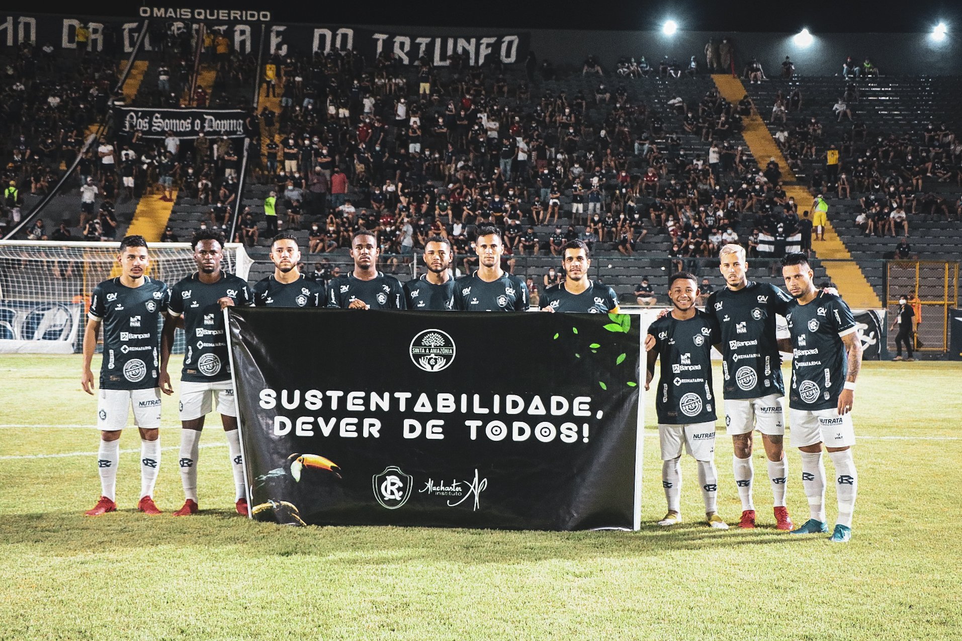 Clube do Remo faz ação em parceria com o Instituto Alachaster a favor da sustentabilidade. Foto: Clube do Remo/Twitter