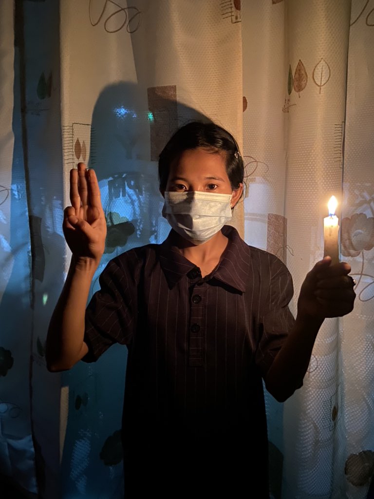 ag_nandar's tweet photo. တော်လှန်သီတင်းကျွတ် #CandleStrike #Oct20Coup #WhatsHappeningInMyanmar https://t.co/7QiLBiefkp