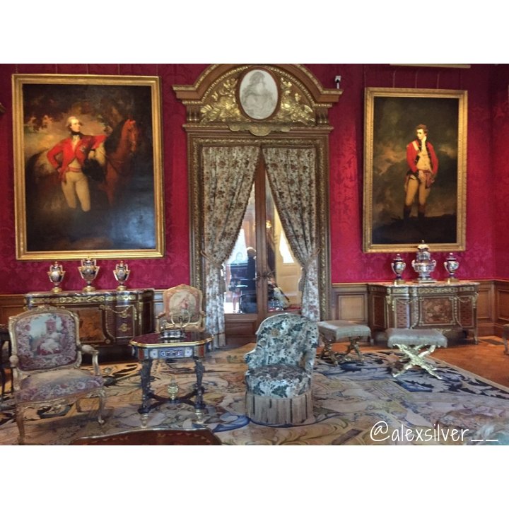 alexsilver__'s tweet photo. If you are in England and need your senses to be dazzled, visit this place!! Waddesdon Manor is the fairytale manor of children’s dreams, whoa!! 

#beauty #love #home #england https://t.co/xV6TLiX8gC