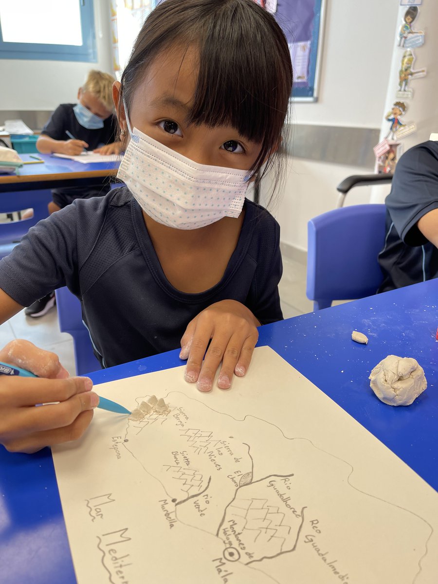 alohacollege's tweet photo. In Year 4 #SpanishCulture the children are learning about the #CostadelSol by making relief maps of its mountains, rivers, valleys, beaches and the #Mediterranean Sea! β°πβ΅π #AlohaCollege #Marbella https://t.co/jtRMy8AY9o