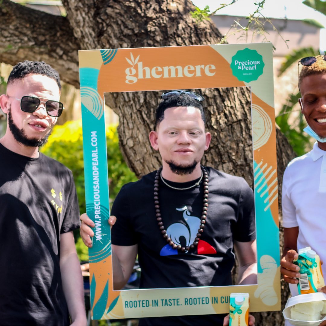 Ghemere_SA's tweet photo. Amagents az’pholele nge Ghemere. Buy now: https://t.co/J6groVH3Sr https://t.co/YycAI4c0H7