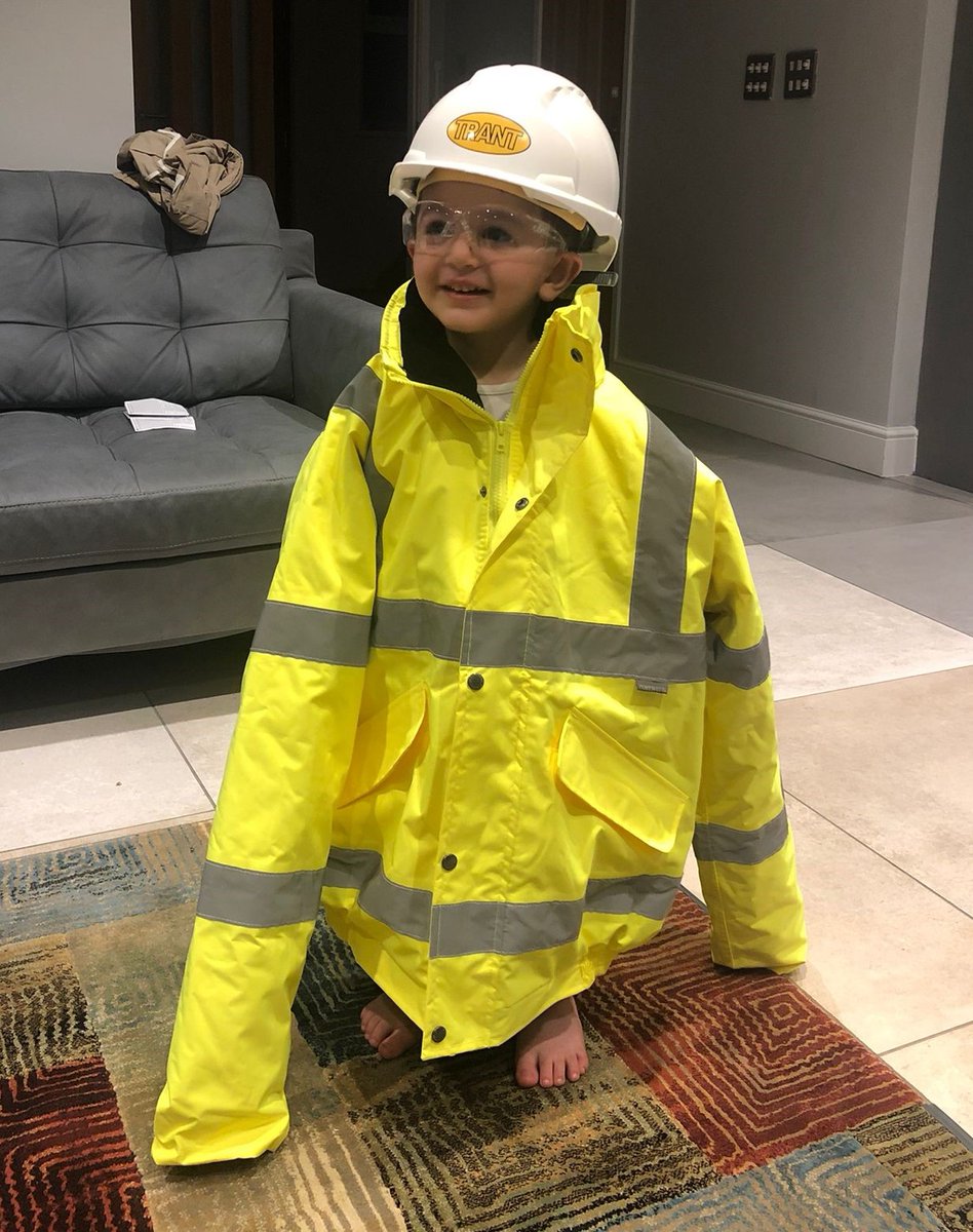 Trant_Eng's tweet photo. We love to see young children inspired by our Engineers!
Their hard work, dedication and all round enthusiasm makes sure that the next generation will continuously be inspired by the world of Engineering! #Nextgeneration #Trant #Inspiringengineers #Deliveringtotalengineering https://t.co/A2wreXrYwA