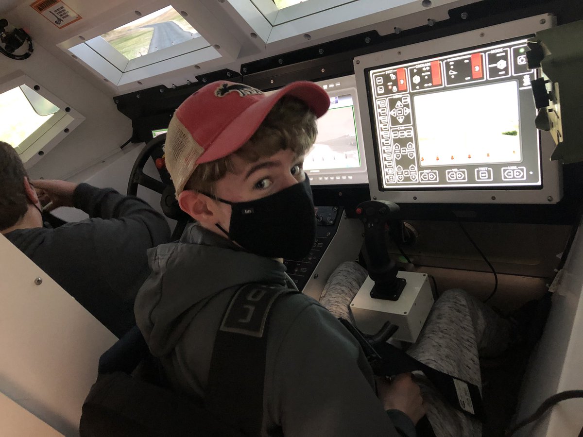 SHS_O2Crew's tweet image. #Simulators. This event for @SHS_Kingfishers just #levelledup. Thank you, @CFOperations @CanadianArmy #antiroll #recruitment #teamworkWednesday @HRCE_NS @HRCECBL