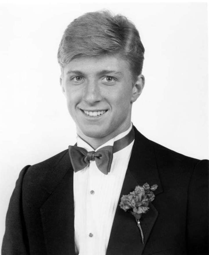 Happy Birthday to legendary actor William Zabka! 