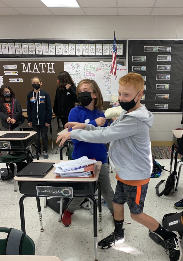 shannonmural's tweet photo. 5th grade is dancing away bullying! #d123kol #d123unites https://t.co/vp2SCFFb0e