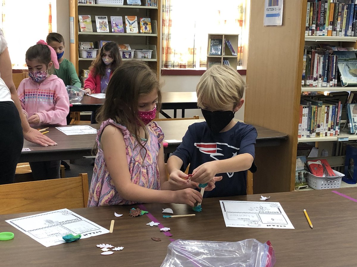 Mrs. Elwell tweet media