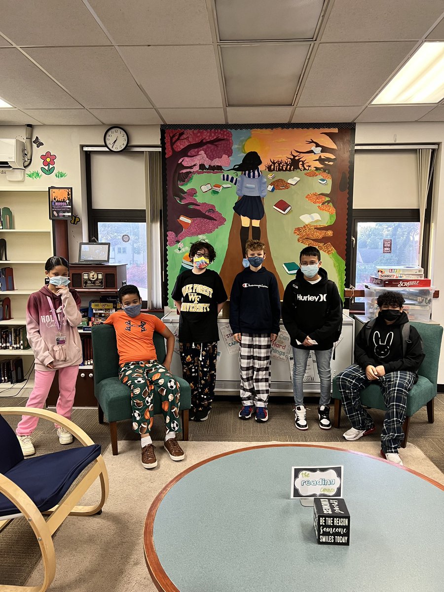 Pj day at the MS! <a href="/BayShoreSchools/">Bay Shore Schools</a> <a href="/BayShoreMSLrnrs/">BayShoreMS</a> #dreamleadachieve