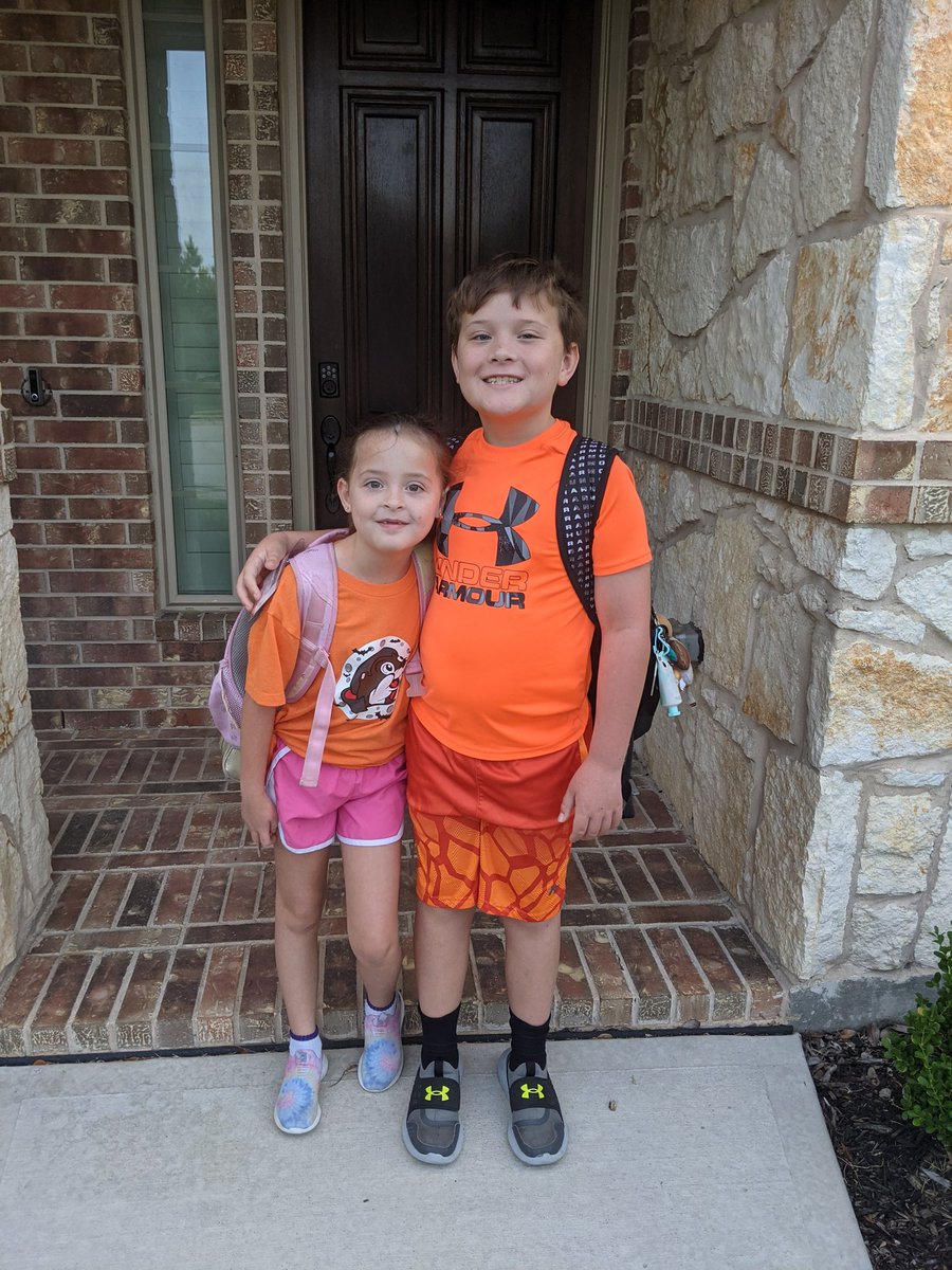 jackson4fam's tweet photo. We got our orange on today! #katyisd #unitedagainstbullying @BryantElem https://t.co/ESUBKHiCSG