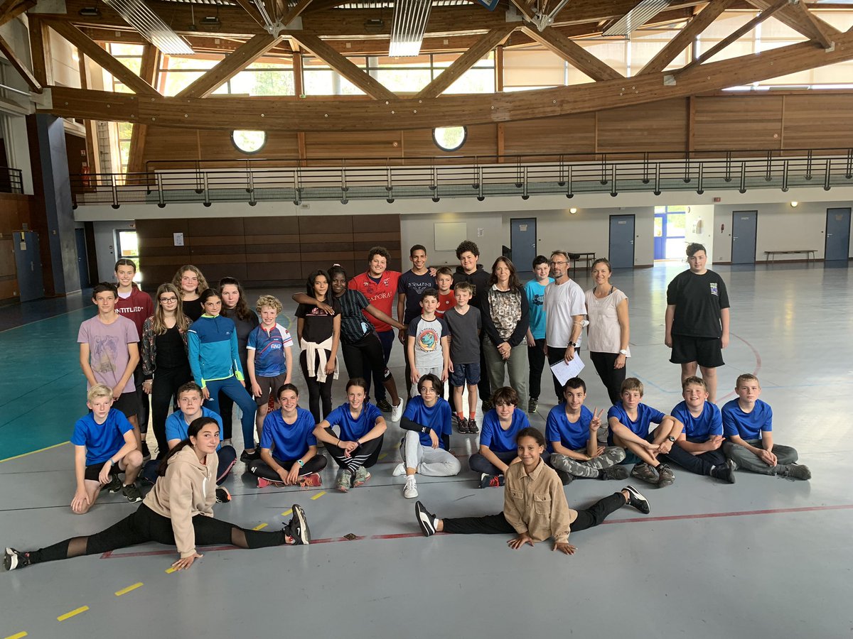 AG de l’association sportive du collège. Un bilan d’activités 2020-2021 réduit à cause de la crise sanitaire mais une AS toujours dynamique : Hand, volley, badminton, ultimate, danse, escalade, gymnastique, athlétisme au programme de cette nouvelle saison !