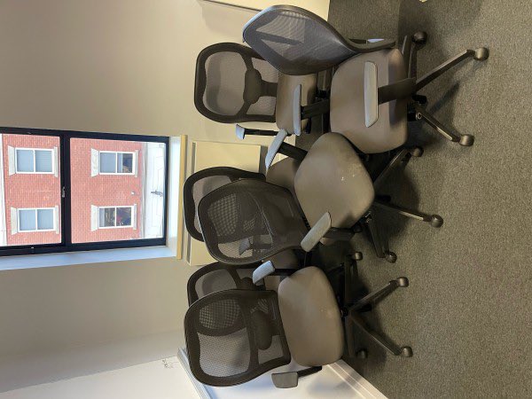 rubbishcom's tweet photo. We’ve licensed waste carriers in Wilmslow, Greater Manchester quoting a customer to remove and dispose of office equipment. #office #chairs #shelves #whiteboard #Wilmslow #Manchester #UK https://t.co/cNjbRg7b7K