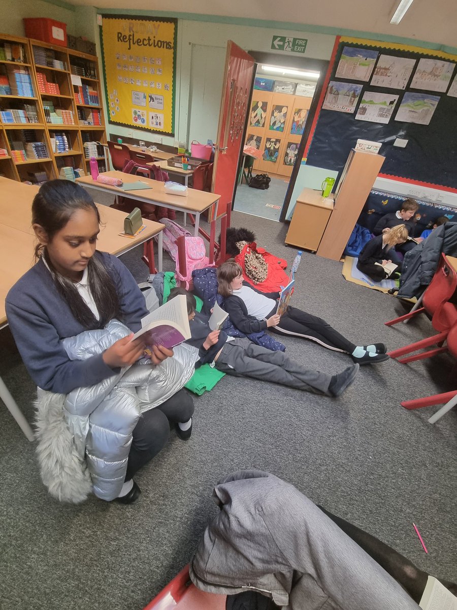 CarmondeanP3's tweet photo. The children loved our first #wowtime today! We could read anything we wanted - just because! π₯° We could also relax in the reading corner, on cushions and some of us even used our chairs to lean on! Marvellous reading P6! π @thebookgangcps @carmondean_ps https://t.co/Ke7tcjkKyX