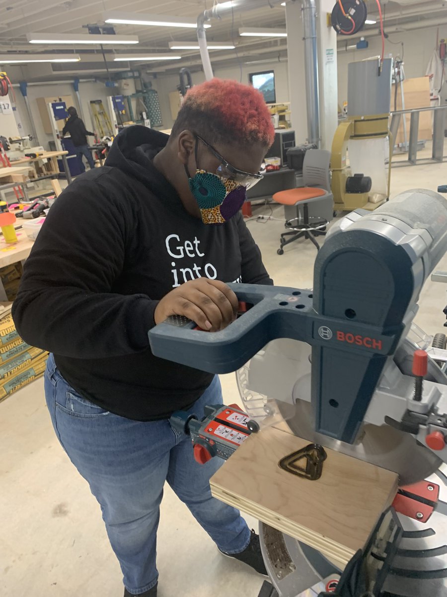 We're engaging students & educators to promote skilled trade & energy careers. We're proud to support Atlanta College & Career Academy.  

Thank you, Gerald Lake and class!  

Check us out at poweringcareers.com 

#careersinenergy #poweringeducation #poweringcareers
