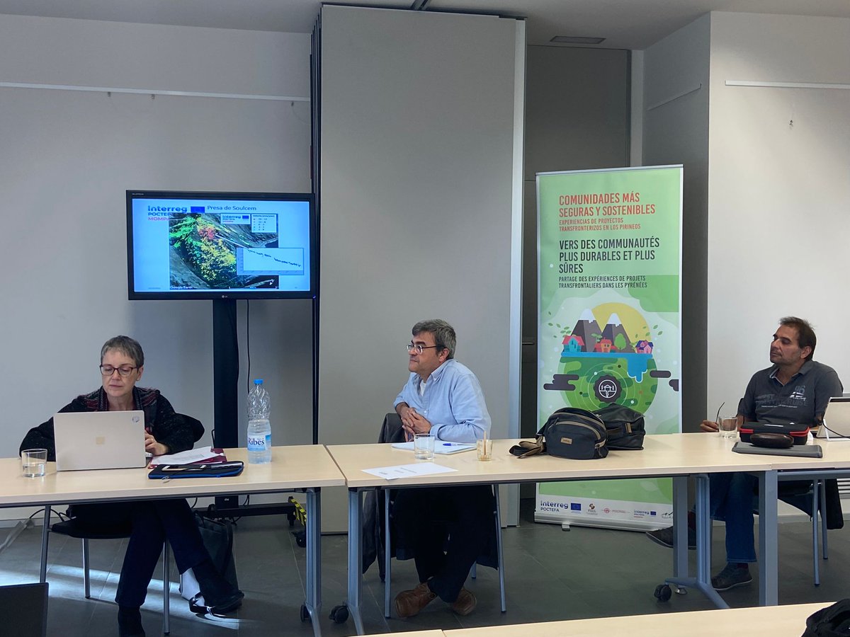 PixilProject_EU's tweet photo. 🤝Reunión entre #PIXILgeotermia #POCRISC #MOMPA y @MovePyr, organizadores del acto "Comunidades más seguras y sostenibles. Experiencias de proyectos transfronterizos en los #Pirineos" que tendrá lugar mañana a las 17:30h presencial📍y online💻 Inscríbete👉https://t.co/qMdUWNbA1m https://t.co/0lldxD2Yaq