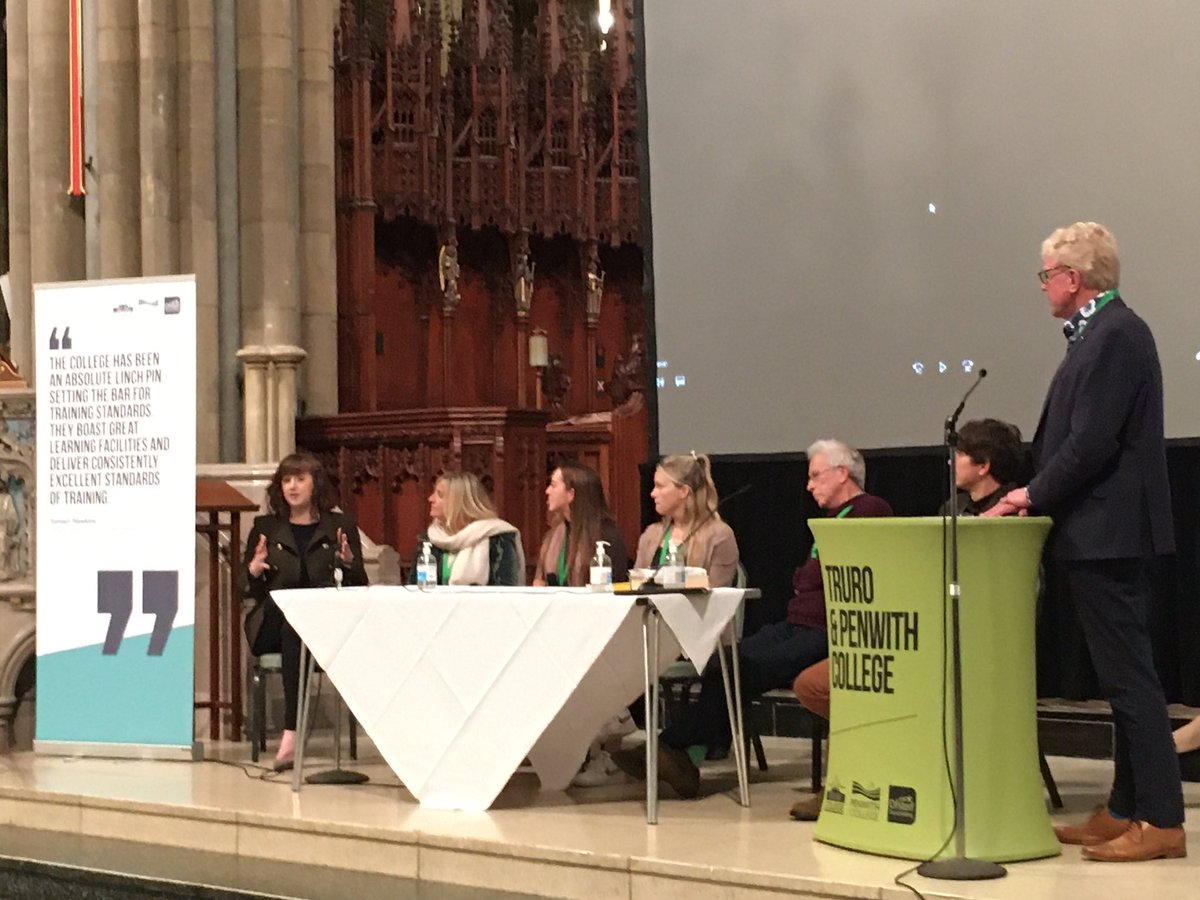 Great discussion at Green Shoots conference on how we can all help create a greener future #skills #netzero #greengrowth