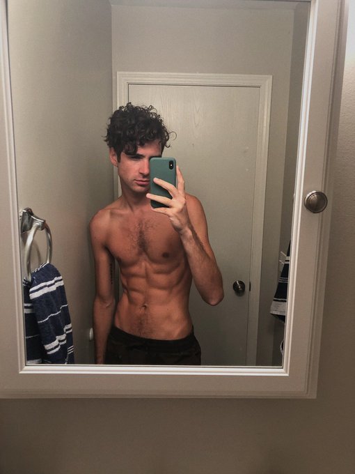 On the road again!  If you&rsquo;re on this route and want to collab, HMU https://t.co/0TpTvcNfqn