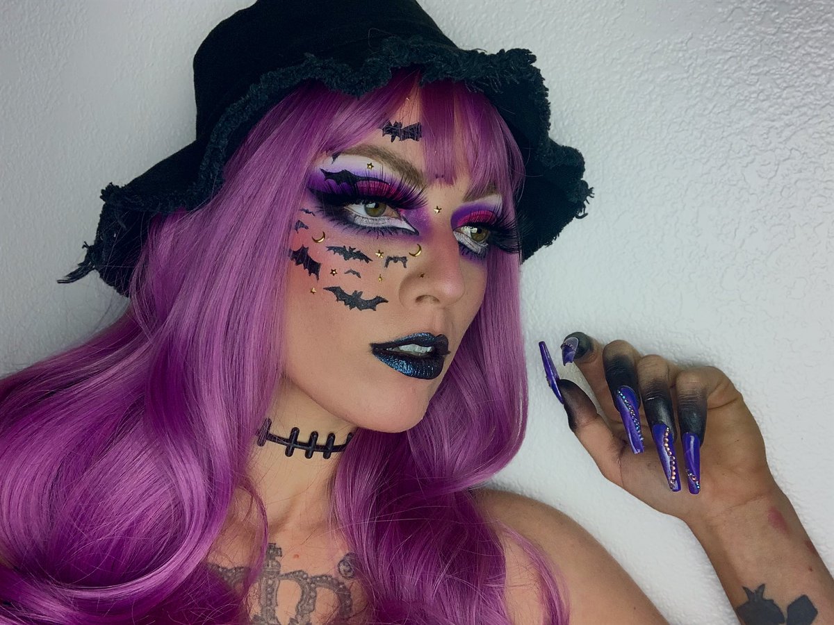 blackstarrmu's tweet photo. It’s fricken bats 🦇 
•
IB: @jessblends_ https://t.co/K5Rs1exNv4