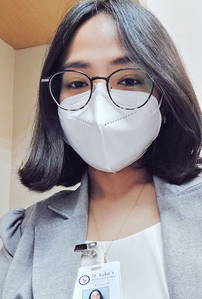 JaMeiMoo's tweet photo. if you wear glasses, quote this photo with one of yours 🥸 https://t.co/s82CvutovM