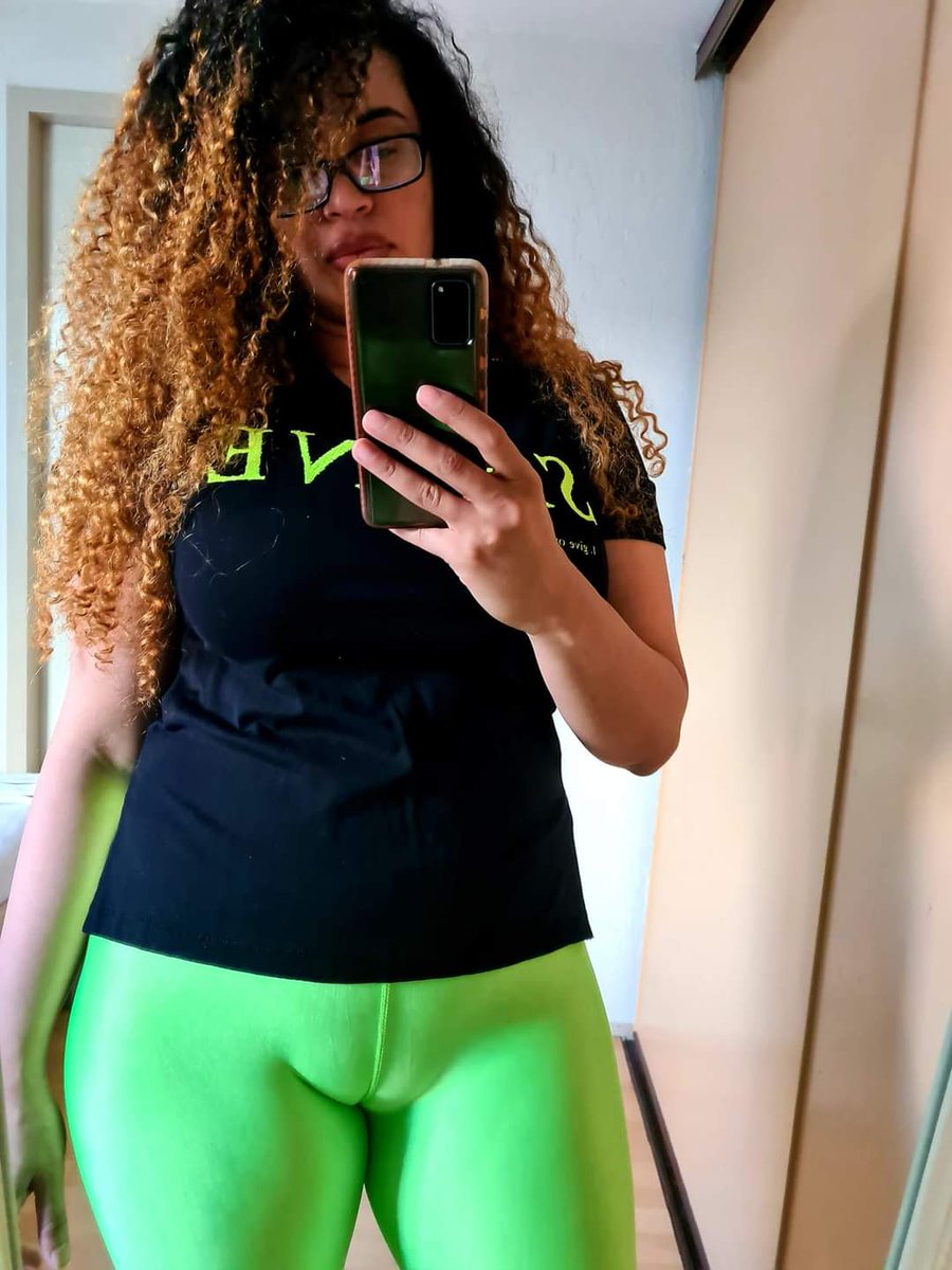 Larubiota831's tweet photo. Dale RT y SIGUEME y te regalare una foto EXCLUSIVA por privado papi https://t.co/dJRcBeDk7y https://t.co/3wX42nlBqZ