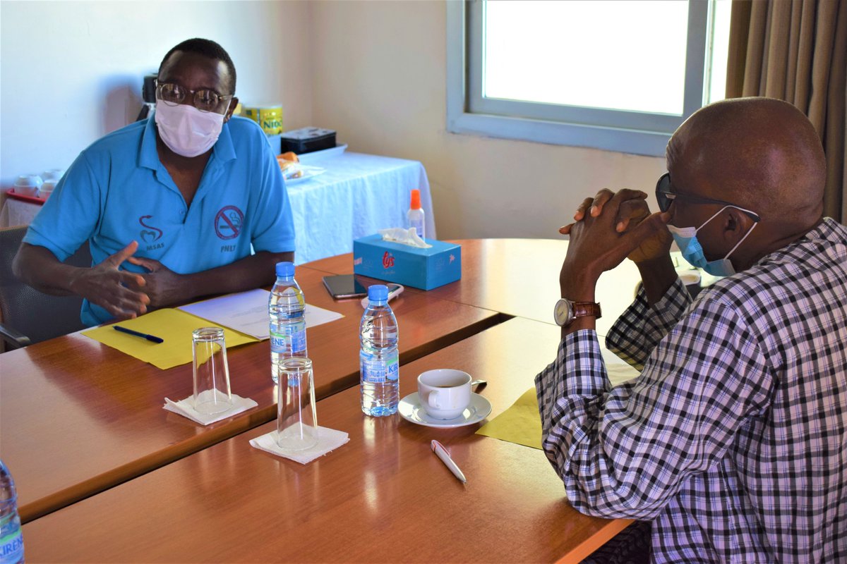 CresContact's tweet photo. Réunion du Comité de pilotage du projet « Contribuer à une amélioration des politiques publiques relatives au tabac pour une diminution du tabagisme en Afrique de l’Ouest et du Centre » : https://t.co/TGpgtGs2WK #tabac #Senegal #cedeao #cemac #taxtabac https://t.co/nf5UfY8Ju4