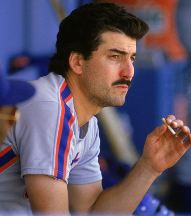 Happy birthday to Keith Hernandez. Love this pic. A very different time. 
