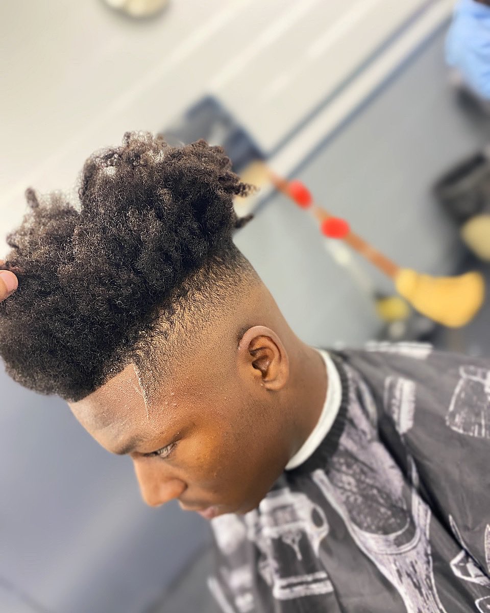 jessearriaga15's tweet photo. #ohiobarber #studentbarber https://t.co/IxlItScXwH
