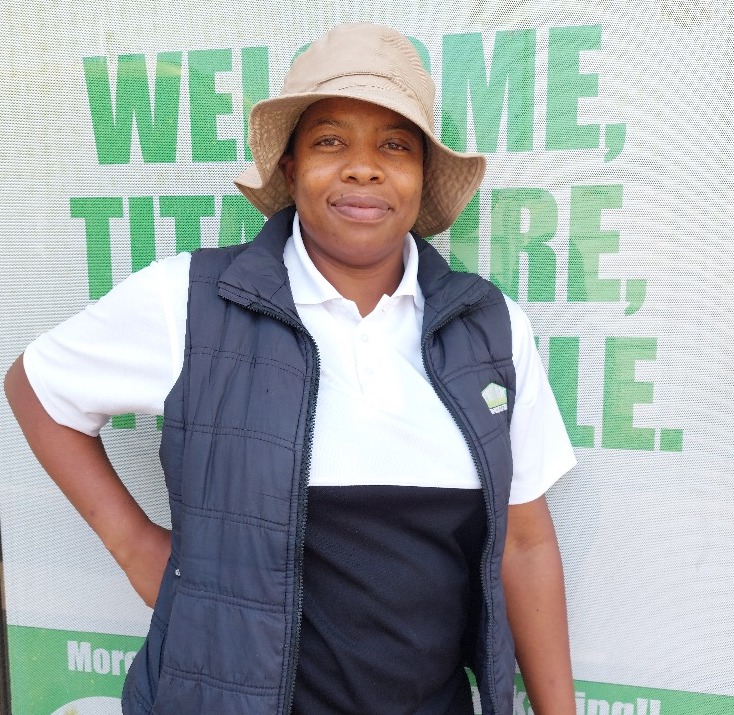 PropakHessian's tweet photo. Worker Crush Wednesday.
Today we chose to crush on Salome Chidzawo our Nuffield branch Sales personnel who works tirelessly to provide the best customer service.
#Propakhessian
#Agropackagingpartner
#WCW https://t.co/g39n7WdI6i