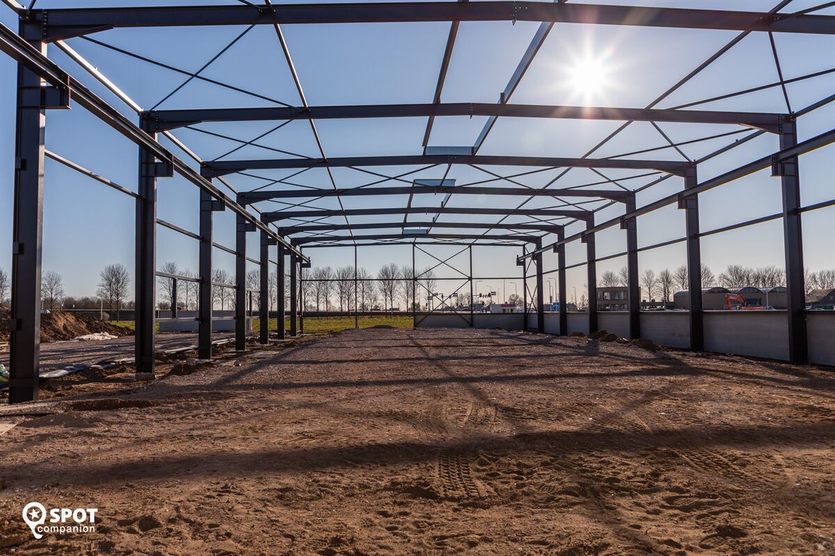BTLingewaard's tweet photo. Een throwback naar toen er hard gewerkt werd aan de staalconstructie van de nieuwbouw van Scheerdakapellen https://t.co/iid12DFJs2