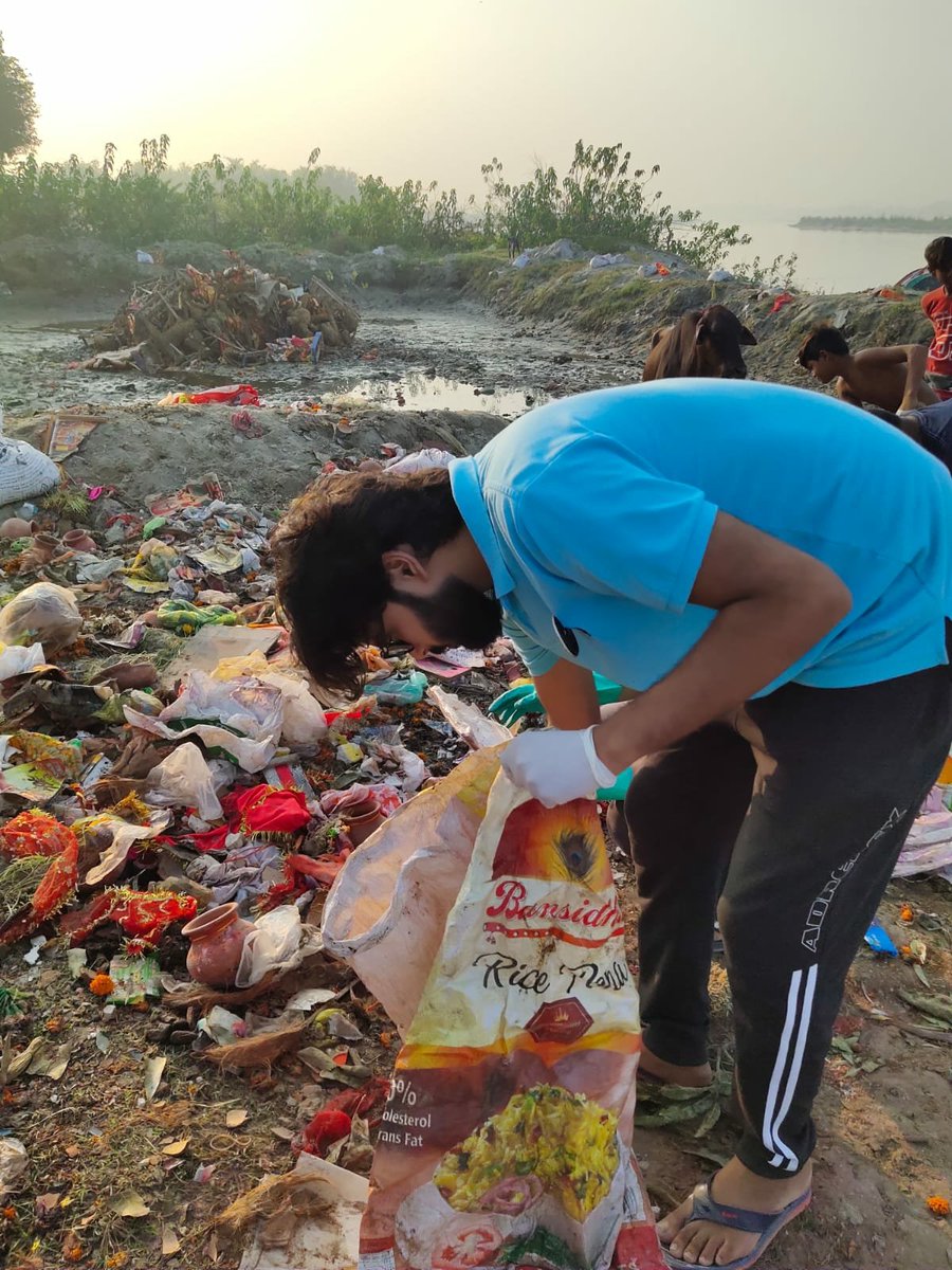 Meri_Dharti's tweet photo. "Trash in Sea = Trash in Mind"
Change my Mind ! 🙂

Help us clean this trash, join us - https://t.co/DwZHu8HRIs

#river #cleanwater #nature #environment https://t.co/u51w7CzpoZ