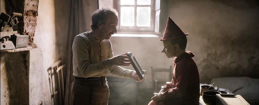 Rotten_movie's tweet photo. PINOCCHIO 木工職人の老人が愛情深く製作した人形に命が宿りピノッキオと名付け大切に育てるが、不良となったピノッキオが人間になりたい一心で家出し道中出会う人達の忠告を無視しひたすら危険な旅を続けるドラマ　犯罪・誘拐・暴力、不良少年ピノッキオのディズニー驚愕のノワール映画。超オススメ！ https://t.co/D9Oio5oq6b