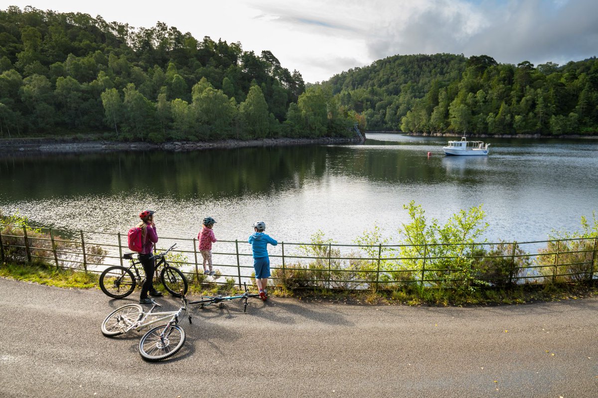 Looking for some #cycling inspiration?  Have a look at these fantastic day trips around the #Lomond &amp; #ForthValley areas. <a href="/SustransScot/">SustransCymru</a> <a href="/StirlingAWS/">Stirling</a> <a href="/VisitScotland/">VisitScotland</a> <a href="/lomondtrossachs/">Loch Lomond & The Trossachs</a> <a href="/Trustinthepark/">Countryside Trust</a> 
visitscotland.com/see-do/active/…