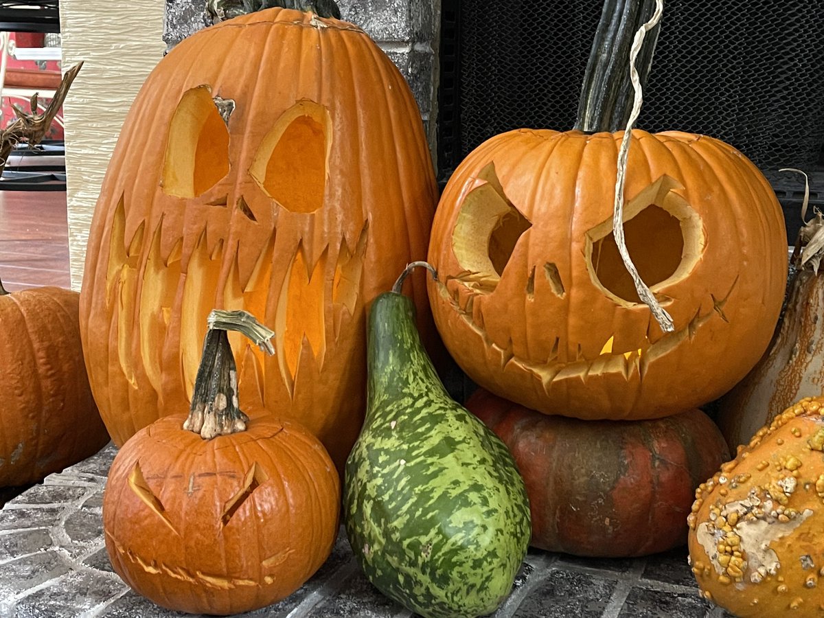toddboat's tweet photo. Sampling of my artist brother’s creations for #halloween2021 story shoot @SpectrumNews1TX https://t.co/dUIZoMGXjO