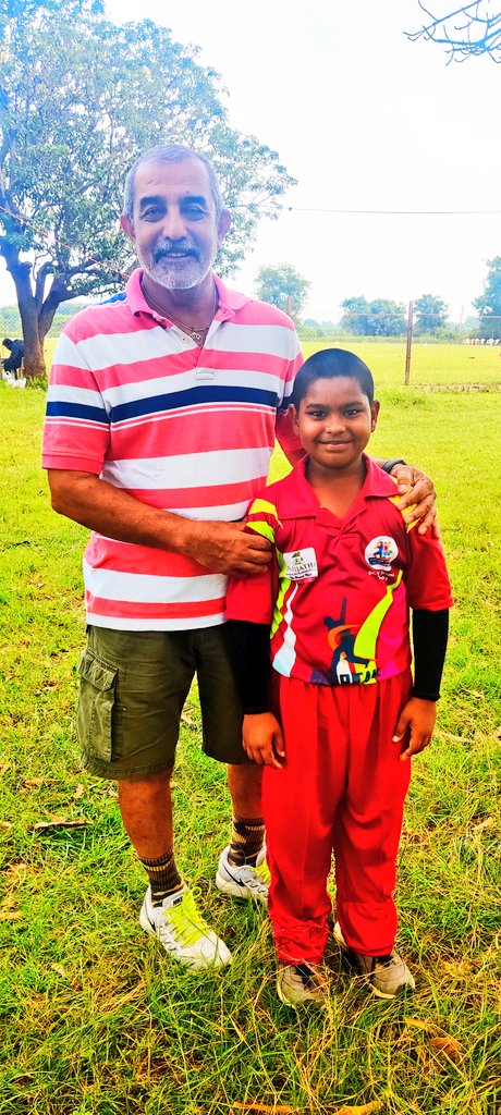 SrinadhGoud2011's tweet photo. With #Rajender Sir (Is the first-ever base ball team
#IndianformerCaptain)
It's a Proud Movement for me ✊
#BaseBall https://t.co/B0g6OXtXbo
