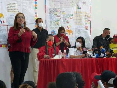 mujervicepsuvca's tweet photo. 19/10/2021 ARAGUA juramentación del comando campaña sección Comunicación con @taniapsuv  y candidata a Gobernadora @Soykarinacarpio este 21 nov Venceremos https://t.co/tEuxoLqZsb