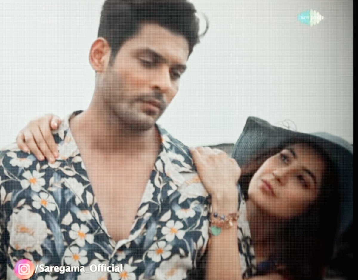 LaboniSaha10's tweet image. You&apos;re looking at a woman, who completed the song, that was supposed to hit differently. who had to act out emotions which were actually real, a woman with the heart of a lion, a powerful woman. More power to my girl. God Bless you ❤️
#SidNaazForever
#HabitFtSidNaazOutNow