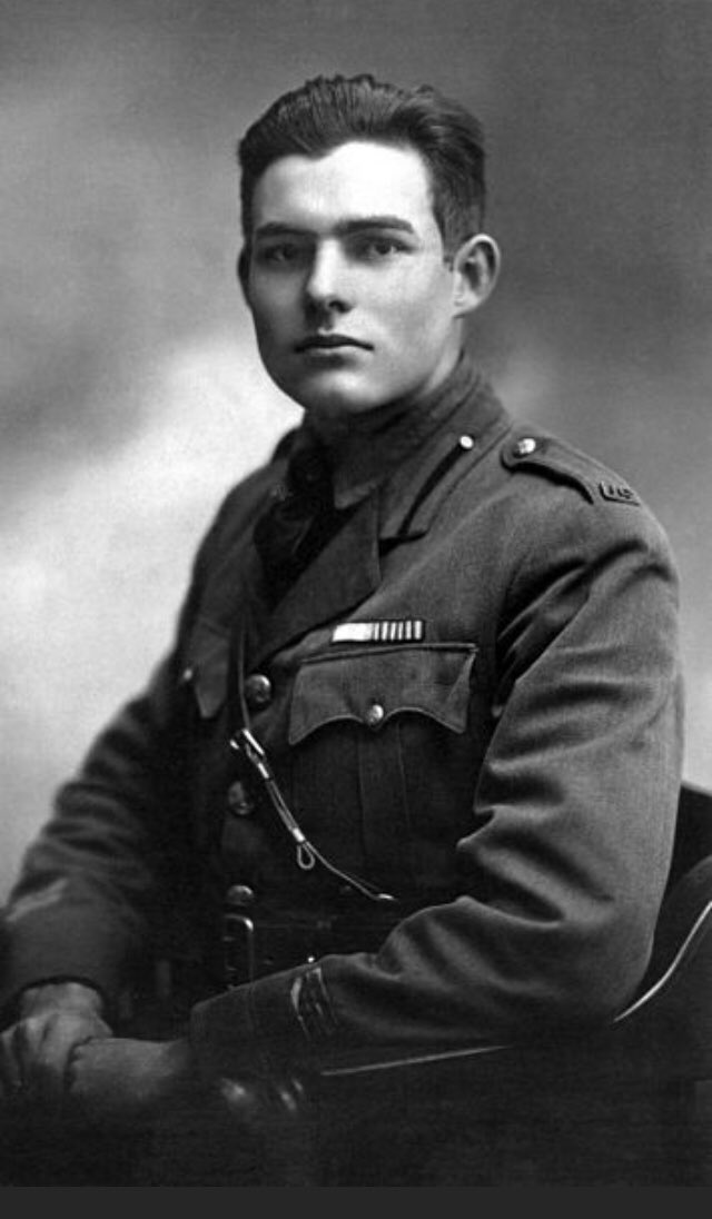 yadteran's tweet photo. @TomCruise /you look so much alike Ernest Hemingway.. why don’t you do a bio movie? https://t.co/GQ5PhhUpFC