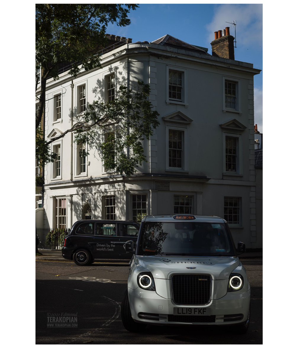 terakopian's tweet photo. Electric London Taxis, Chelsea, London. #levc #levcelectrictaxi #levctx #electrictaxi #dailylife #travel #transport #taxi #londontaxi #blackcab #car #chelsea #londonlife #leica #leicam10d #leica50mm #niftyfifty #50mm @leica_camera @Leica_UK @LondonEVCompany @TfL https://t.co/pl1NZsn6HX