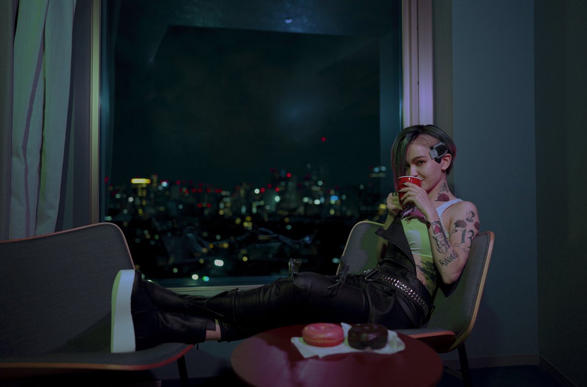 Adele_Lavend's tweet photo. Nicola or Coffee with milk without sugar?  Photographer @yumenvy #Cyberpunk2077 #Cyberpunk2077cosplay #cyberpunk #CDProjektRed #judyalvarez #サイバーパンク2077 https://t.co/4Jc1vwVGSS