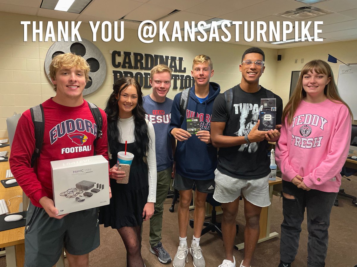 EHSProductions's tweet photo. ANNOUNCEMENT!!! 2 of our videos for the @KansasTurnpike #PTBOF video competition took 2nd & 3rd place!!! We won a Mavic Mini drone and a GoPro Hero8! Thank you for putting on such a great contest with awesome prizes!!! #EudoraProud #CTE #highschoolvideo https://t.co/k1uuYmi9t2